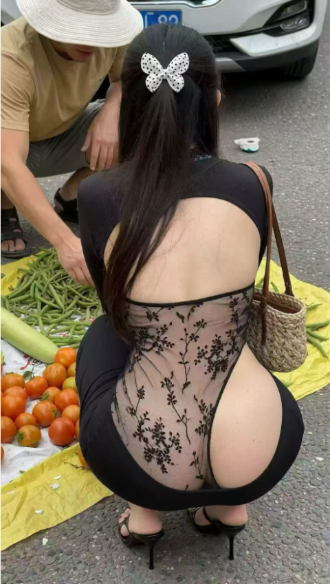 买菜小姐姐